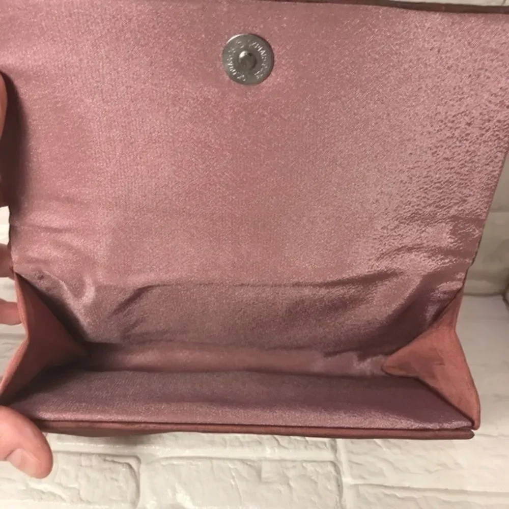 No Brand beautiful wristlet